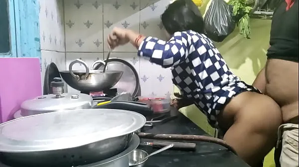 XXX The maid who came from the village did not have any leaves, so the owner took advantage of that and fucked the maid (Hindi Clear Audio คลิปสด