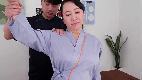 XXX A Big Boobs Chiropractic Clinic That Makes Aunts Go Crazy With Her Exquisite Breast Massage Yuko Ashikawa tuoreita leikkeitä