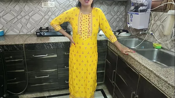 XXX Desi bhabhi was washing dishes in kitchen then her brother in law came and said bhabhi aapka chut chahiye kya dogi hindi audio friske klip